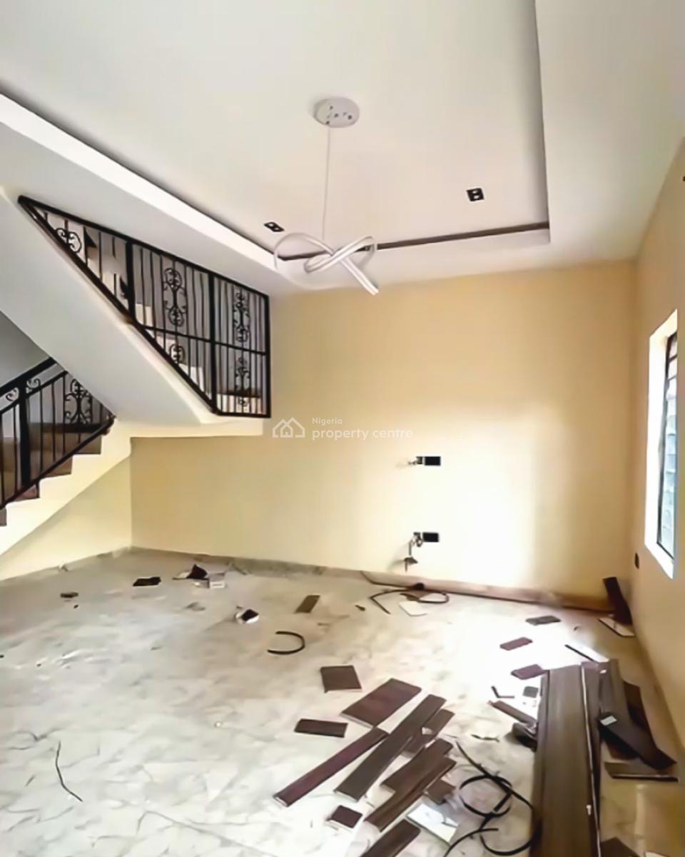 3 Bedroom Duplex with 2 Occupants in a Secure Estate with 20hrs Light, Woji, Port Harcourt, Rivers, Terraced Duplex for Rent