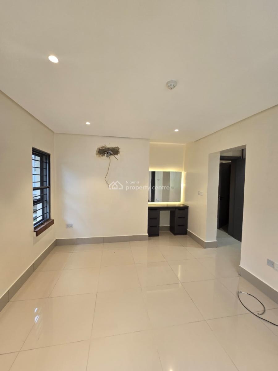 Well Finished Serviced 2 Bedroom Flat with a Room Bq, Old Ikoyi, Ikoyi, Lagos, Flat / Apartment for Rent