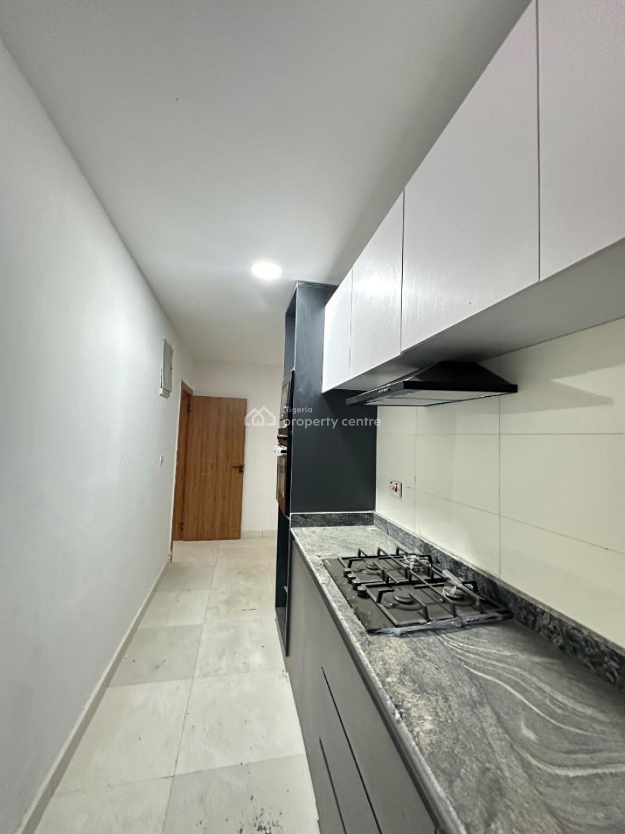 2 Bedroom Apartment with Gym and Elevator, Lekki Phase 1, Lekki, Lagos, Flat / Apartment for Rent