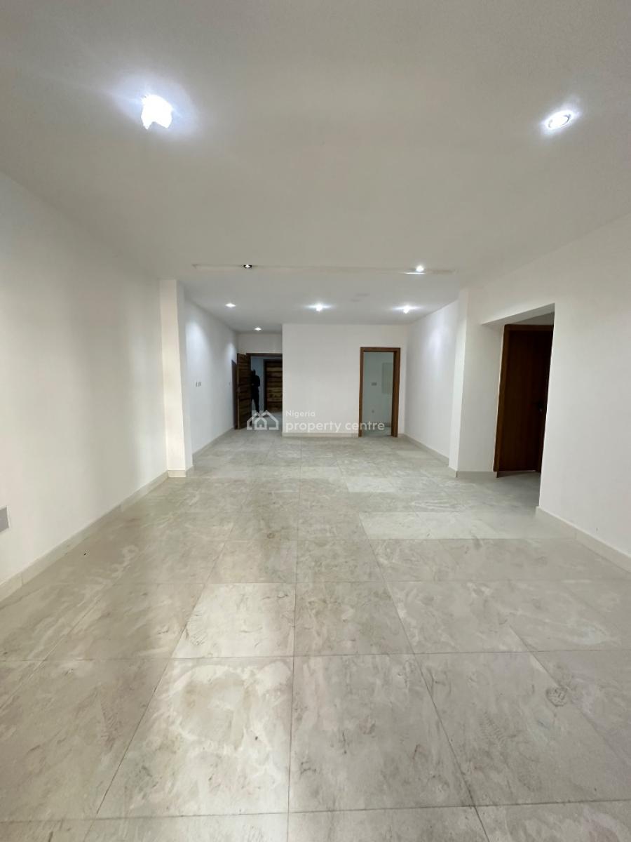 2 Bedroom Apartment with Gym and Elevator, Lekki Phase 1, Lekki, Lagos, Flat / Apartment for Rent