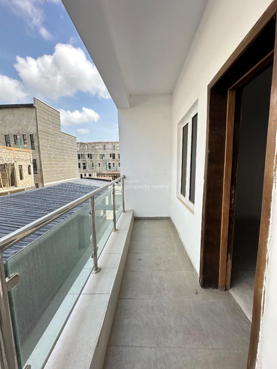 2 Bedroom Apartment with Gym and Elevator, Lekki Phase 1, Lekki, Lagos, Flat / Apartment for Rent