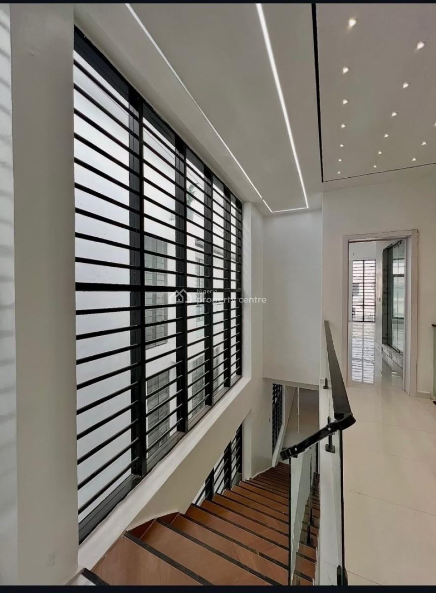 5 Bedroom Stunning House with a Pool and Bq, Chevron Lekki Lagos, Lekki, Lagos, Detached Duplex for Sale