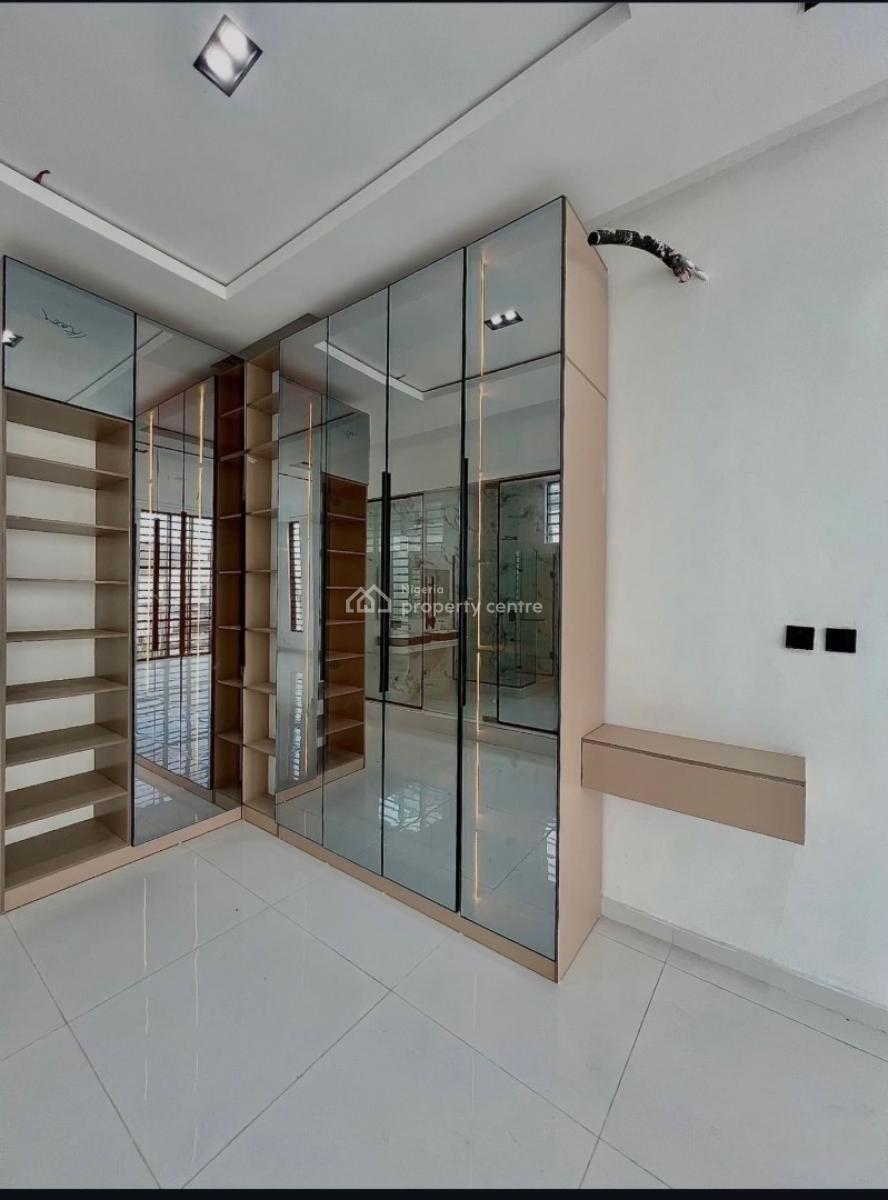 5 Bedroom Stunning House with a Pool and Bq, Chevron Lekki Lagos, Lekki, Lagos, Detached Duplex for Sale