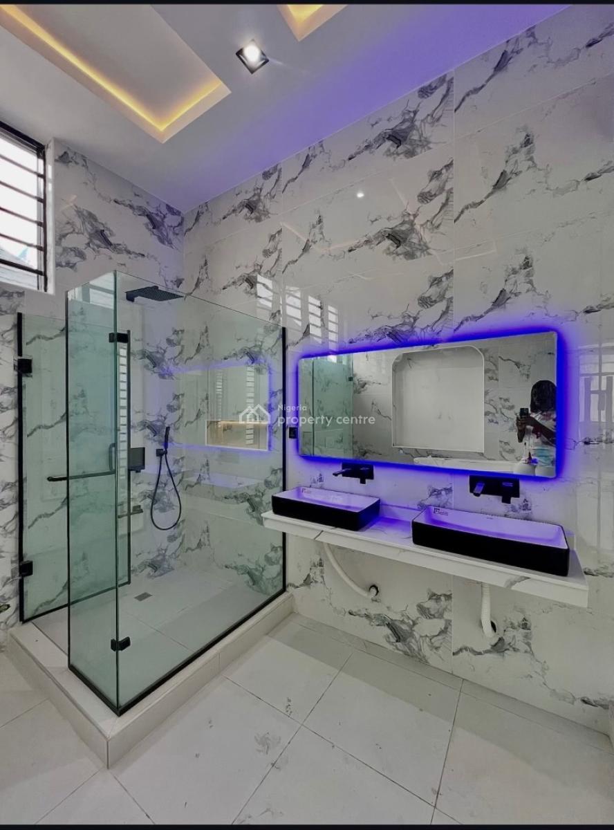 5 Bedroom Stunning House with a Pool and Bq, Chevron Lekki Lagos, Lekki, Lagos, Detached Duplex for Sale