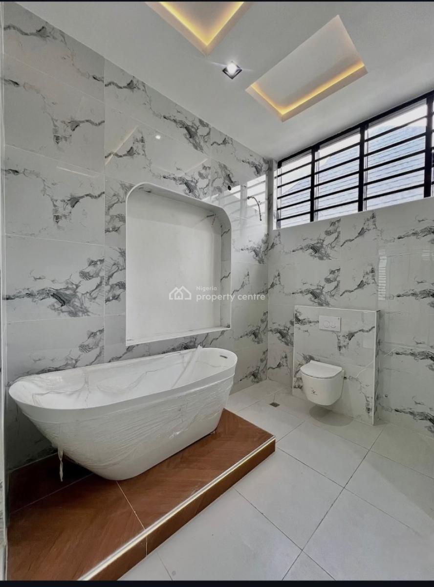 5 Bedroom Stunning House with a Pool and Bq, Chevron Lekki Lagos, Lekki, Lagos, Detached Duplex for Sale