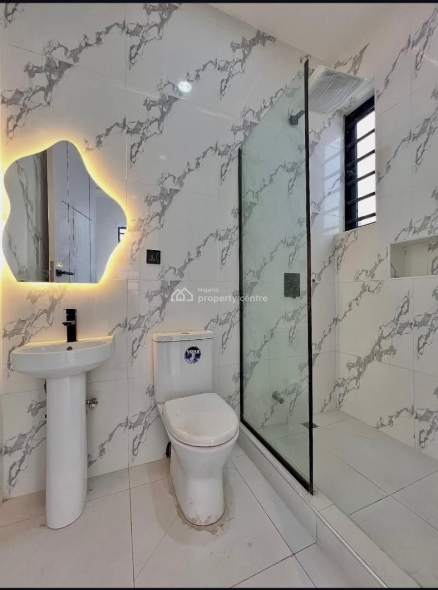 5 Bedroom Stunning House with a Pool and Bq, Chevron Lekki Lagos, Lekki, Lagos, Detached Duplex for Sale