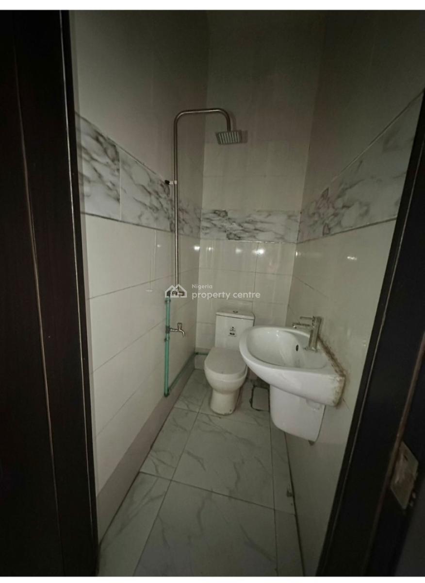 Spacious Studio Apartment, Osapa London, Lekki, Lagos, Flat / Apartment for Rent