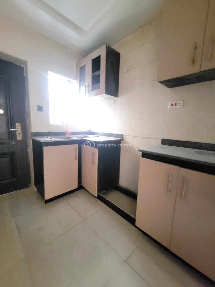 2bedroom Flat, Addo Road, Oke Ira, Ajah, Lagos, Flat / Apartment for Rent