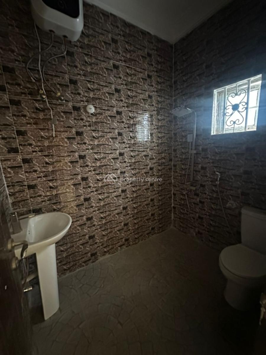 Standard 3 Bedroom Apartment in a Built Up Area., Galadimawa, Abuja, Block of Flats for Sale