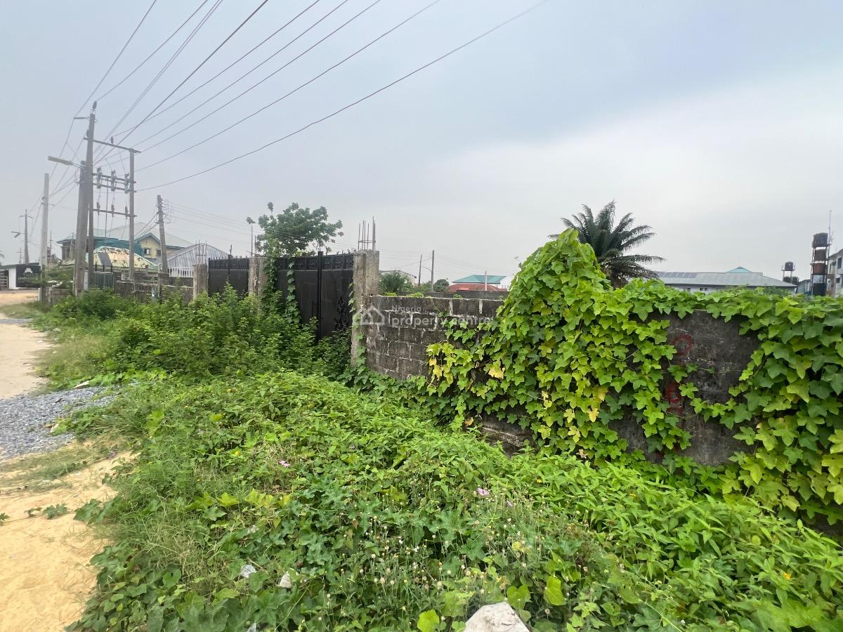 Cornerpiece 1364sqm Land Suitable Commercial Use, Close to The Express, Abijo, Behind Mesia Filling Station (now Nnpc), Sangotedo, Ajah, Lagos, Mixed-use Land for Sale