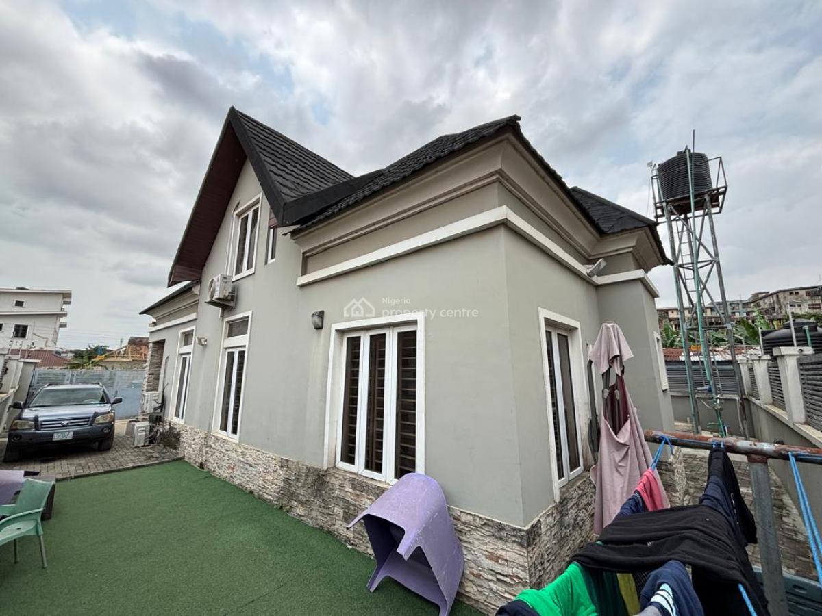 Tastefully Built Detached Bungalow with Pent Floor and Other Household, Ketu, Lagos, Detached Bungalow for Sale