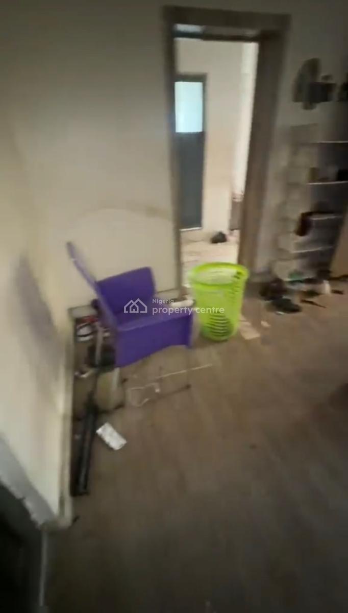 Neatly Used Spacious Standard 2bedroom, Ilupeju, Lagos, Flat / Apartment for Rent