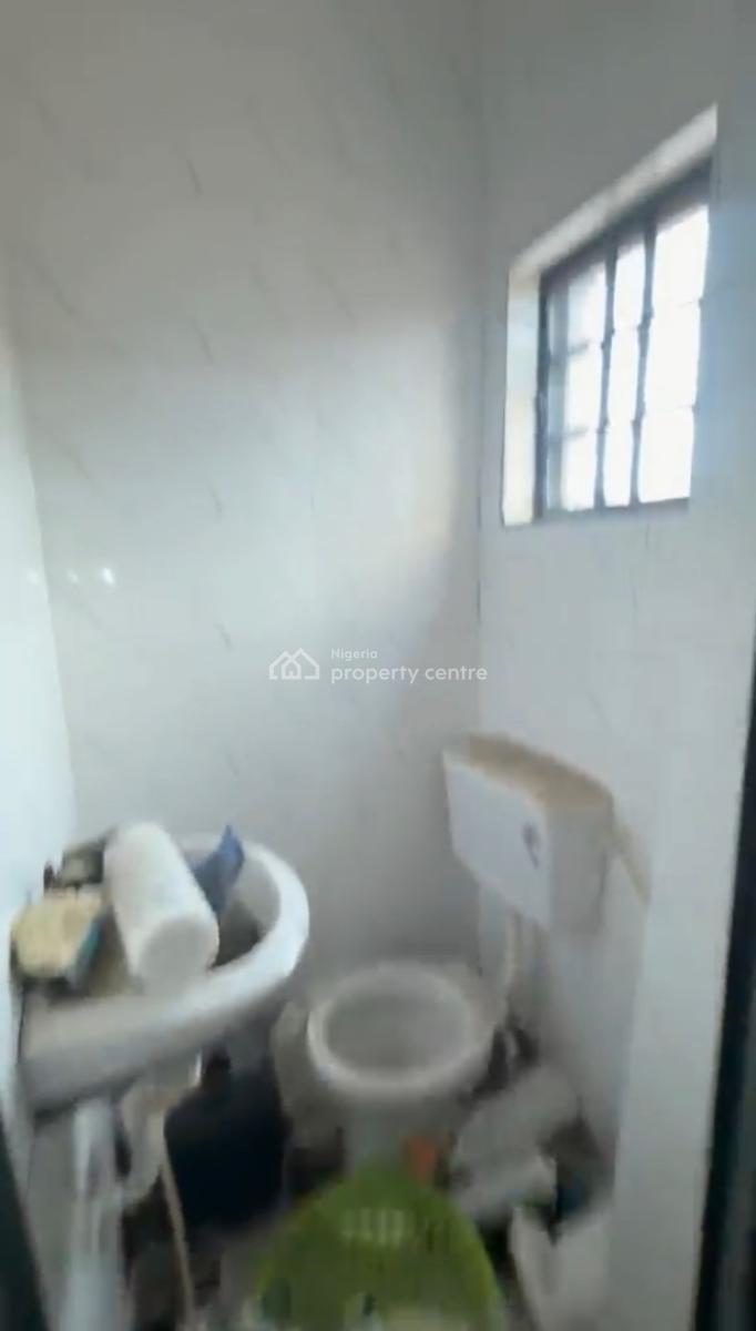 Neatly Used Spacious Standard 2bedroom, Ilupeju, Lagos, Flat / Apartment for Rent