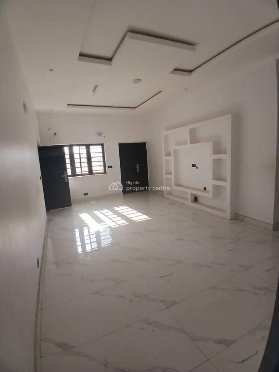 2-bedroom Apartment (upstairs), Sangotedo, Ajah, Lagos, Flat / Apartment for Rent