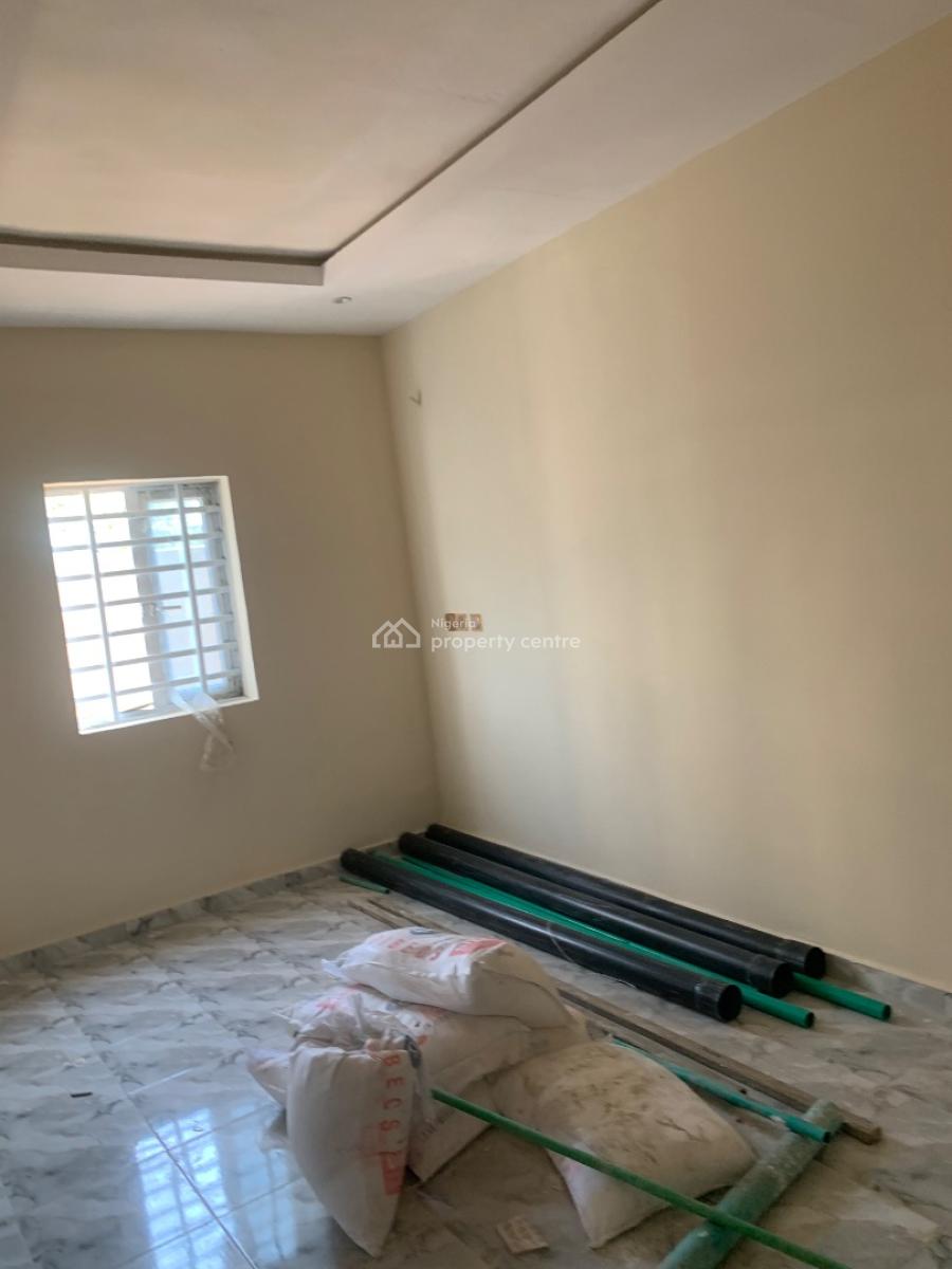 Executive Standard Newly Built 2bedroom, By Iyana Oworo Cole Estate, Gbagada, Lagos, Flat / Apartment for Rent