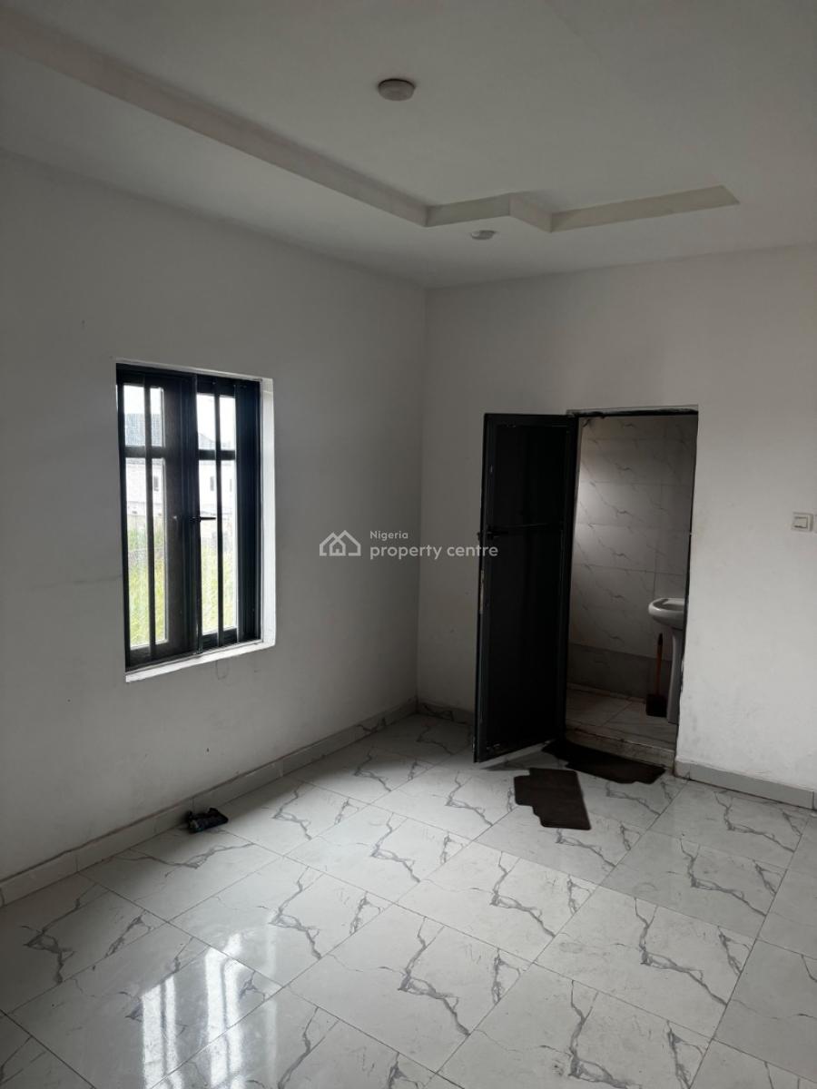 Very Spacious 2-bedroom Apartment (upstairs with Balcony), Sangotedo, Ajah, Lagos, Flat / Apartment for Rent