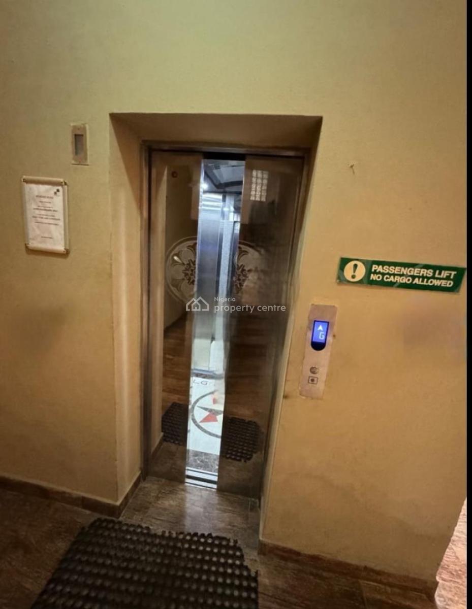 an Executive 3 Bedroom Serviced Apartment with Bq and Working Elevator, Lekki Phase 1, Lekki, Lagos, Flat / Apartment for Rent