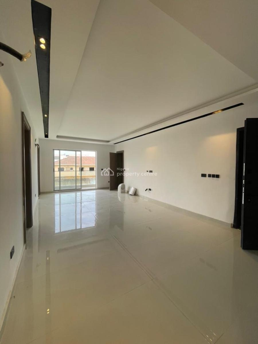 2bedroom Apartment, Lekki Phase 1, Lekki, Lagos, Flat / Apartment for Sale