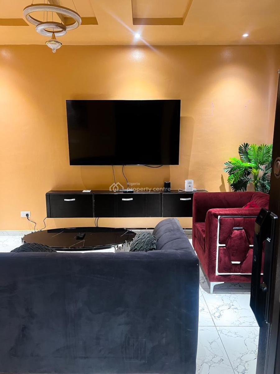 2 Bedroom Apartment, Lekki Phase 1, Lekki, Lagos, Flat / Apartment for Rent