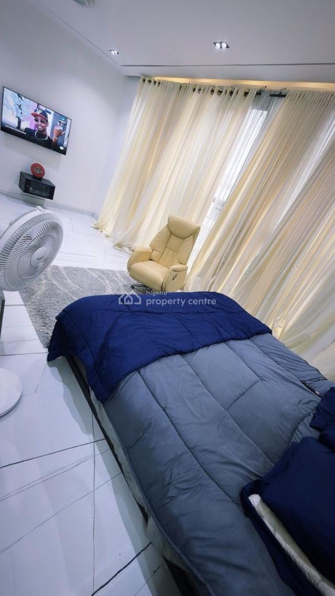 Fully Furnished 5beds with Solar Installation, Palm Residence Estate, Osapa, Lekki, Lagos, Detached Duplex for Sale