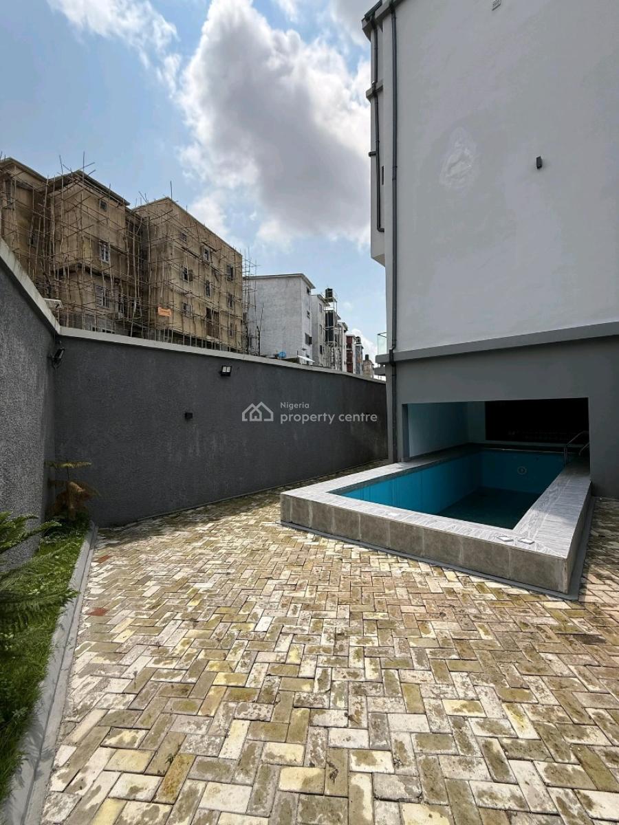 Experience Upscale Living in This Fully Detached 6-bedroom Duplex, Id, Guzape District, Abuja, House for Sale