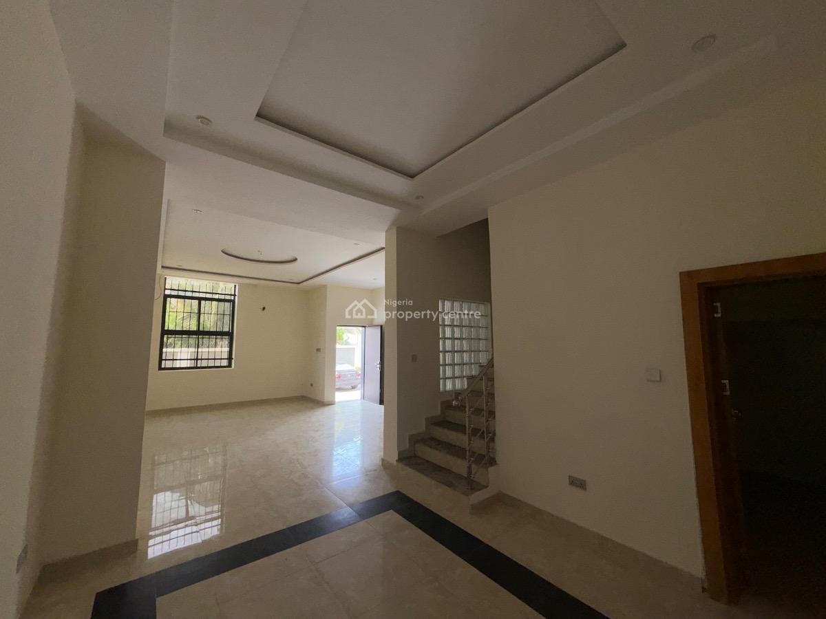 Standard 4 Bedroom Terrace Duplex, Guzape District, Abuja, Terraced Duplex for Sale
