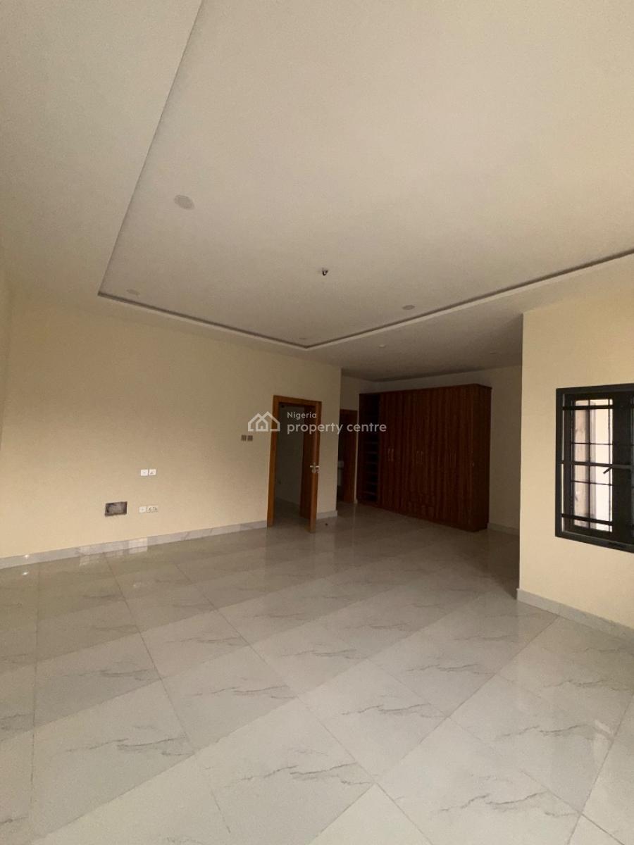 Standard 4 Bedroom Terrace Duplex, Guzape District, Abuja, Terraced Duplex for Sale