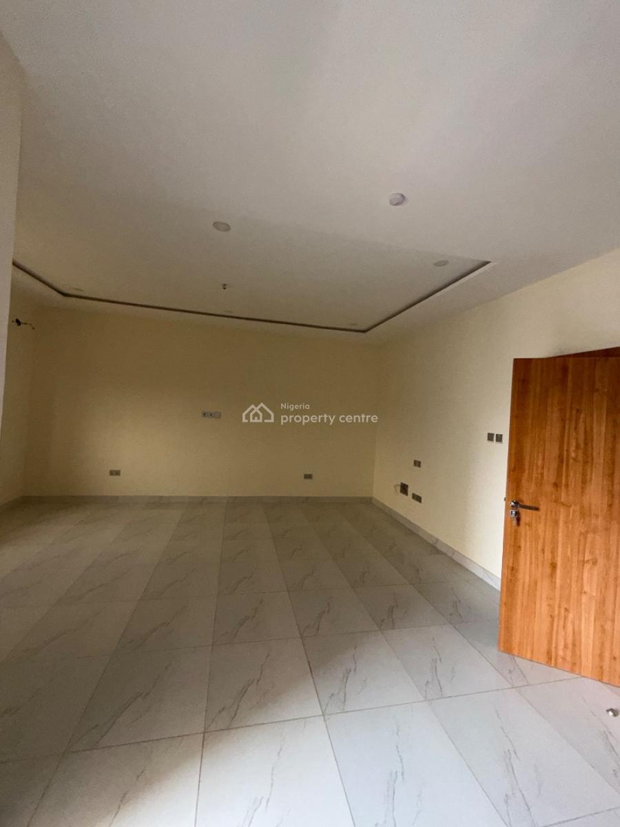 Standard 4 Bedroom Terrace Duplex, Guzape District, Abuja, Terraced Duplex for Sale