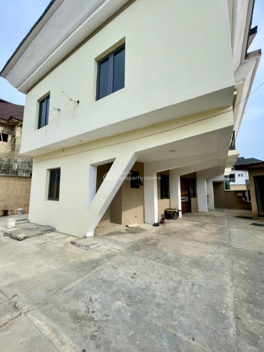 Spacious and Beautiful Upstairs: 2 in a Compound, Sangotedo, Ajah, Lagos, Flat / Apartment for Rent