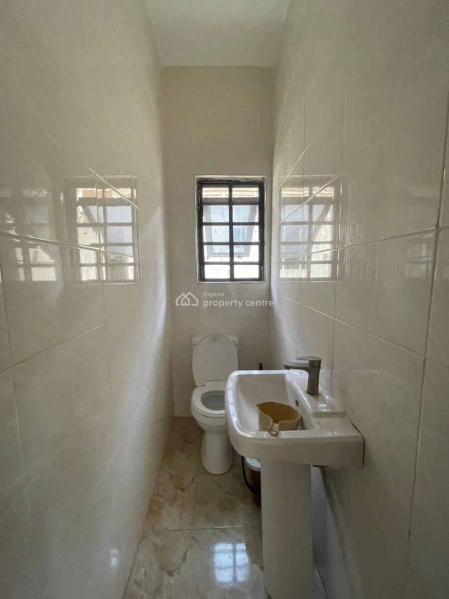 Spacious and Beautiful Upstairs: 2 in a Compound, Sangotedo, Ajah, Lagos, Flat / Apartment for Rent