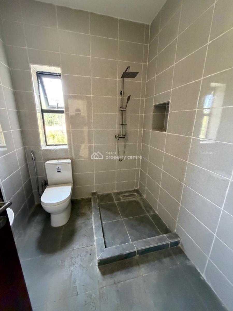 Beautiful 2 Bedroom Spacious Apartment, 2nd Floor, Well Secured Neighborhood, Tarred Road, Katampe (main), Katampe, Abuja, Flat / Apartment for Rent