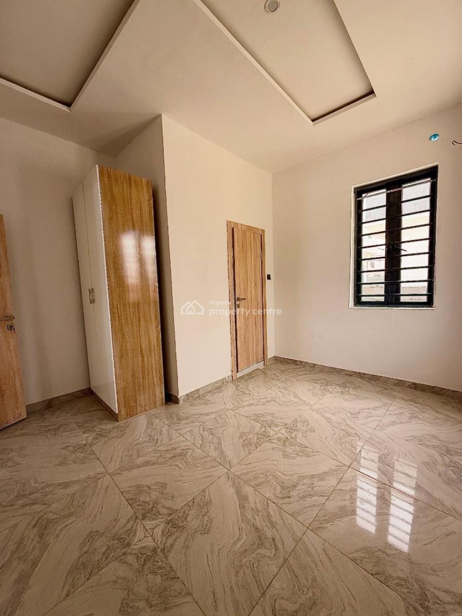 4 Bedroom Terrace Duplex, Ajah, Lekki ( General Paint Axis & Secured Estate, Ajah, Lagos, Terraced Duplex for Rent