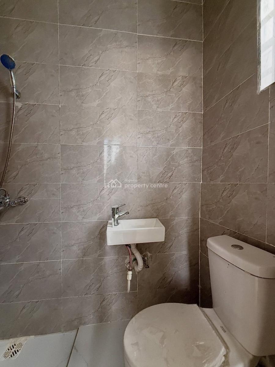 4 Bedroom Terrace Duplex, Ajah, Lekki ( General Paint Axis & Secured Estate, Ajah, Lagos, Terraced Duplex for Rent