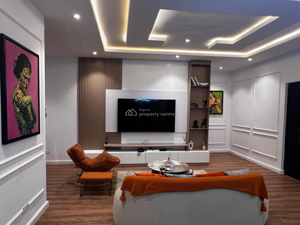 Spacious and Homey 1 Bedroom Apartment with Rooftop Pool & Gym, Speedy Internet, Aesthetically Pleasing, Comfortable Stay, Lekki Phase 1, Lekki, Lagos, Flat / Apartment Short Let