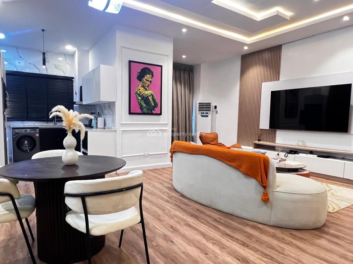 Spacious and Homey 1 Bedroom Apartment with Rooftop Pool & Gym, Speedy Internet, Aesthetically Pleasing, Comfortable Stay, Lekki Phase 1, Lekki, Lagos, Flat / Apartment Short Let