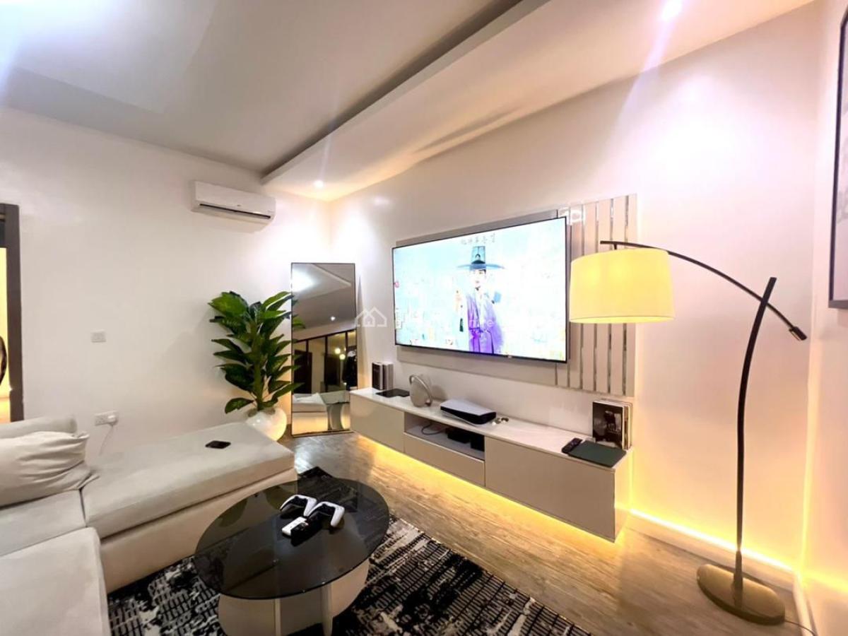 Stylish 2bedroom Apartment with Snooker, Tennis & 24/7 Power, Speedy Wi-fi, Ensuite Rooms, Pay on Request, Comfortable and Secure, Ikate, Lekki, Lagos, Flat / Apartment Short Let