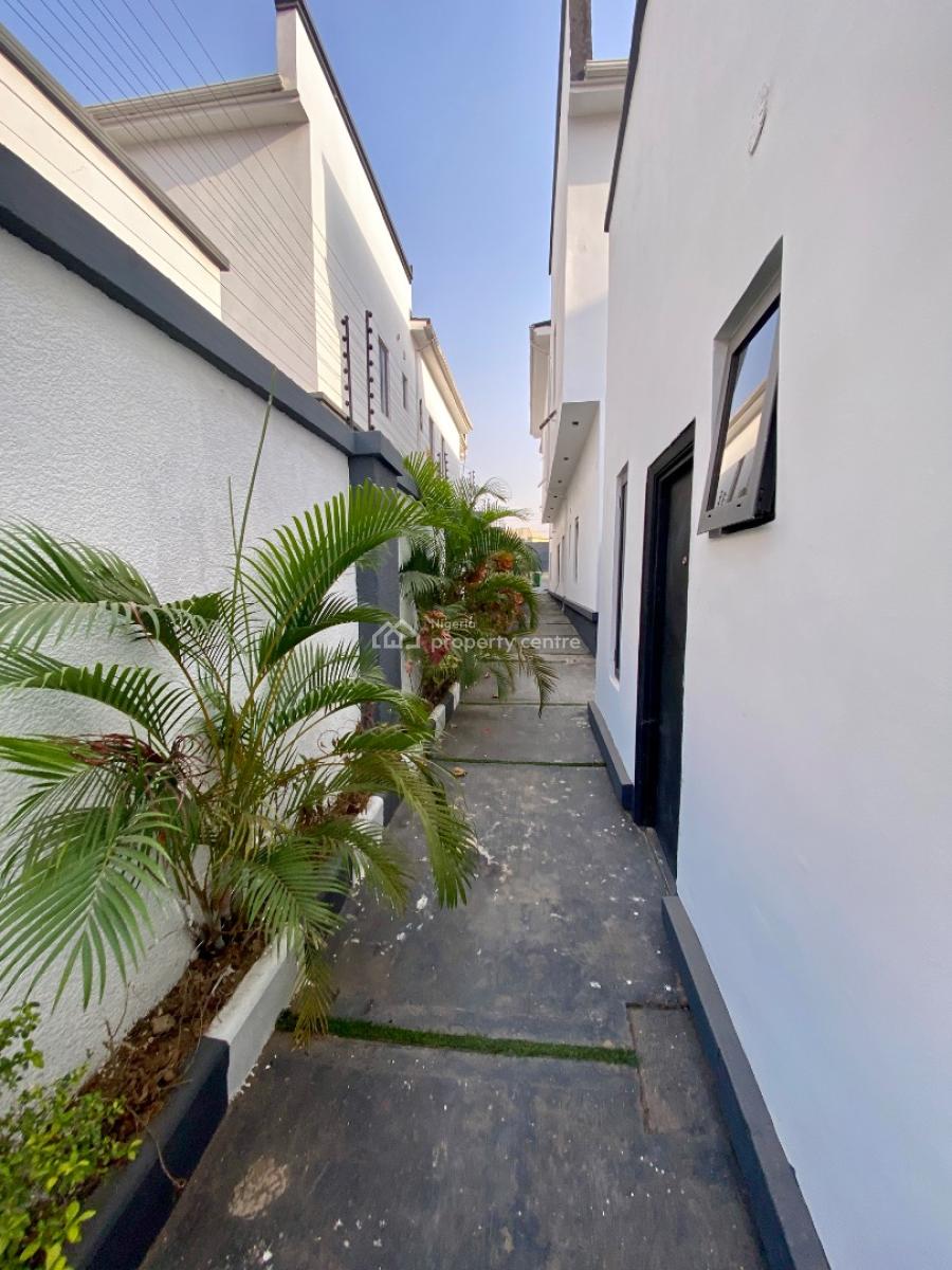 Premium Built 5 Bedroom Home, Guzape District, Abuja, Detached Duplex for Sale