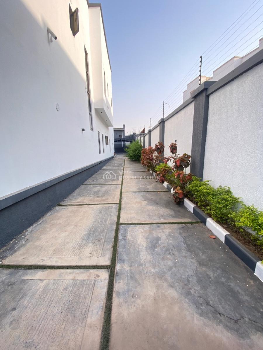 Premium Built 5 Bedroom Home, Guzape District, Abuja, Detached Duplex for Sale