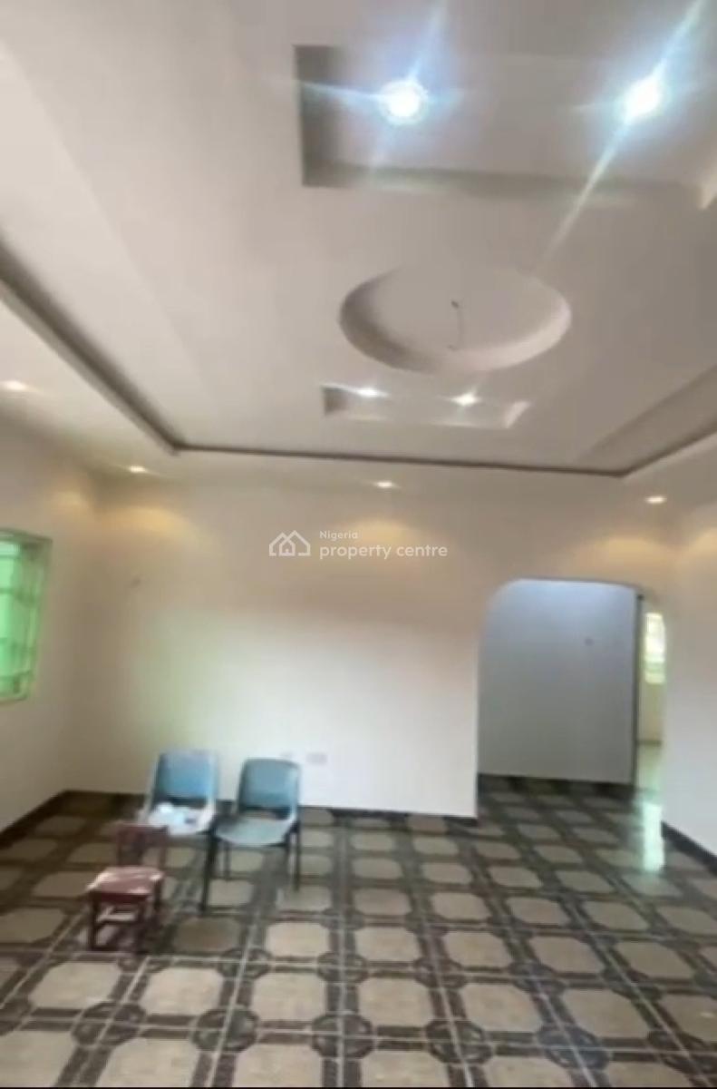 3 Bedroom Ground Flat, Sholuyi, Gbagada, Lagos, Flat / Apartment for Rent