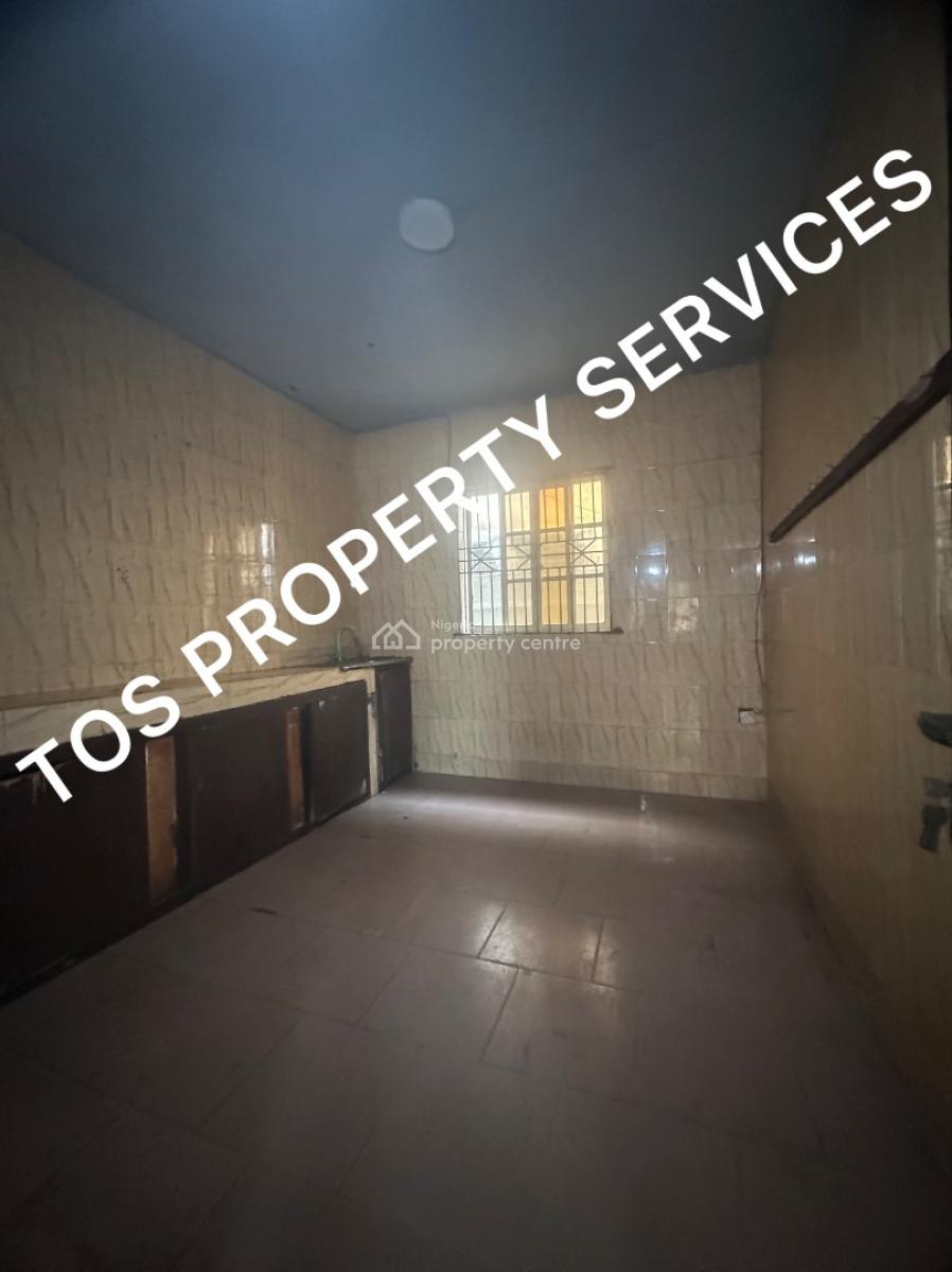Quite Spacious 3 Bedroom Apartment, Off Herbert Macaulay Way, Yaba, Lagos, Flat / Apartment for Rent