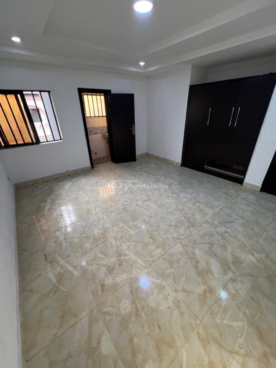 Low-cost 3-bedroom Apartment. Residential / Commercial Use Allowed., Durotimi Etti Drive, Lekki Phase 1, Lekki, Lagos, Flat / Apartment for Rent