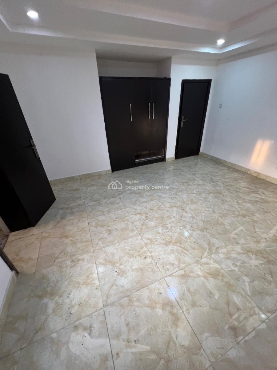 Low-cost 3-bedroom Apartment. Residential / Commercial Use Allowed., Durotimi Etti Drive, Lekki Phase 1, Lekki, Lagos, Flat / Apartment for Rent