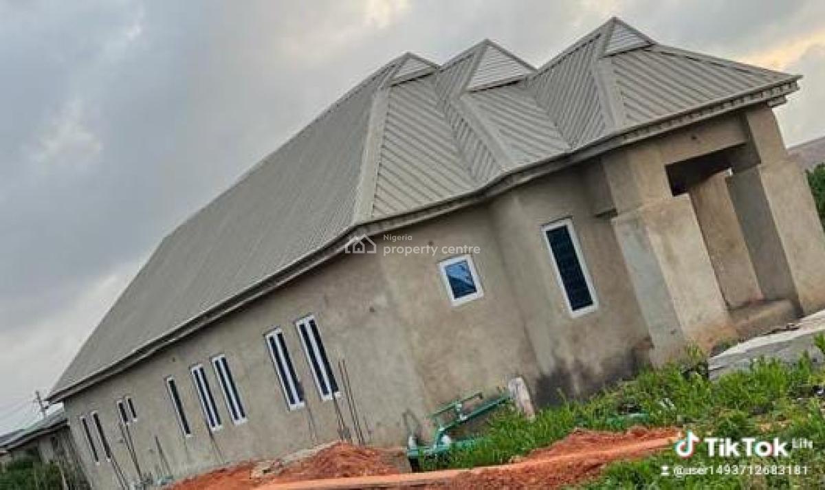 Solidly Built Spacious 3 Bedroom Apartment, Adetoro Street, Toluwani Bus Stop, Ijegun Ikotun Rd, Ijegun, Ikotun, Lagos, Detached Bungalow for Sale