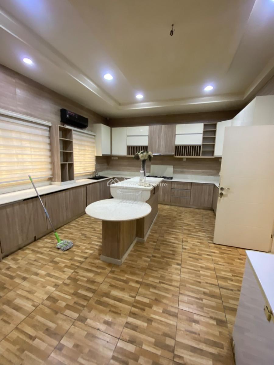 a Fully Detached 4 Bedrooms with Bq, Ikota -megamound Estate, Ikota, Lekki, Lagos, Detached Duplex for Sale