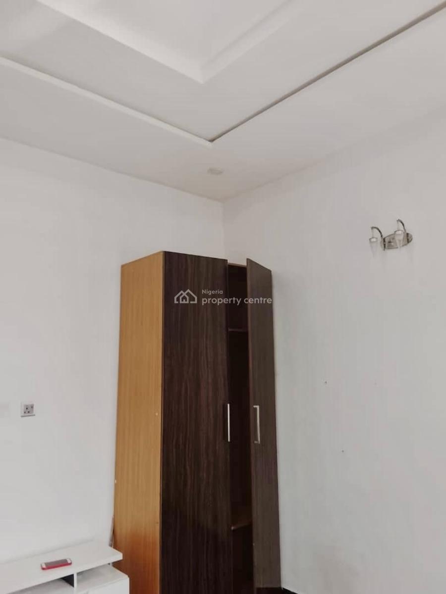 Spacious Luxury Room (upstairs) with Shared Kitchen, Ikota, Lekki, Lagos, House for Rent