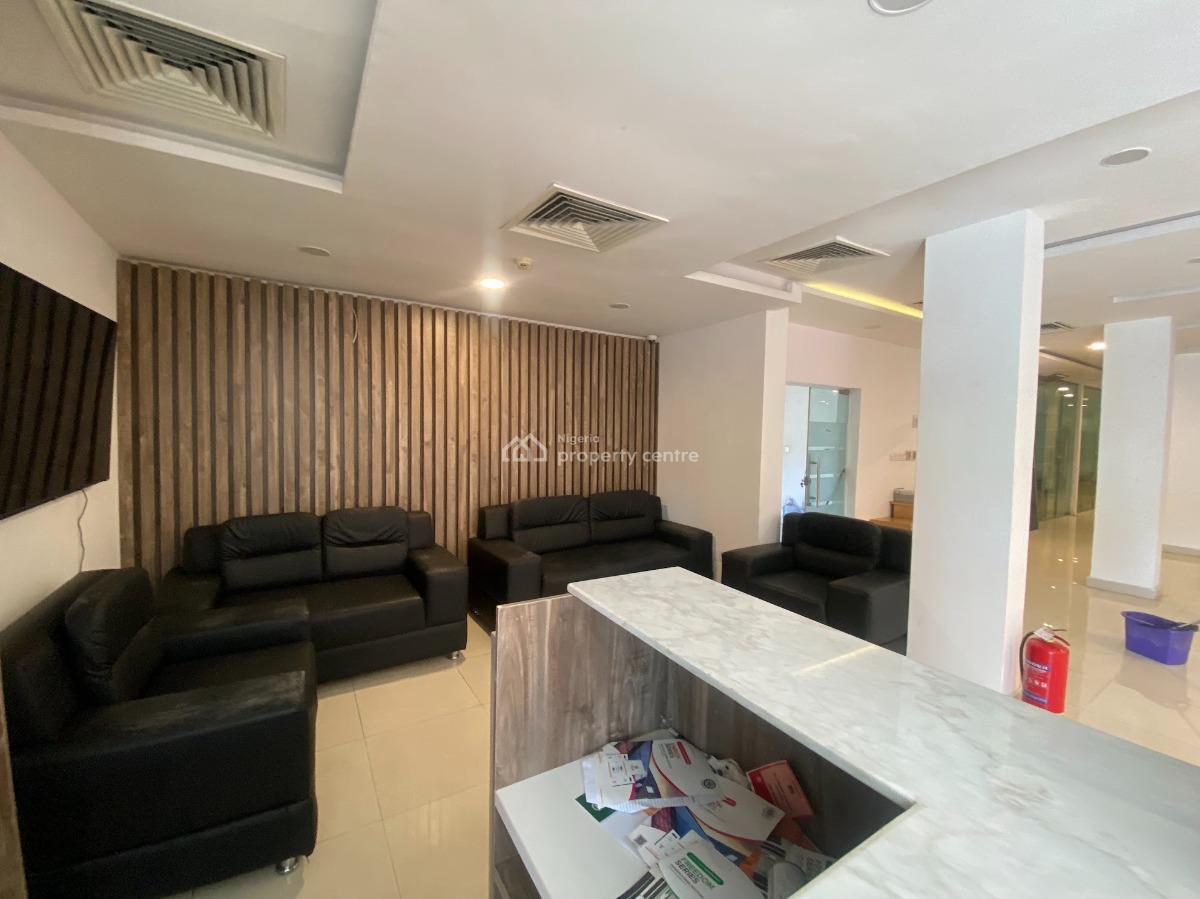 Commercial Space of 304sqm Available for Office Or Showroom Use, Victoria Island (vi), Lagos, Office Space for Rent