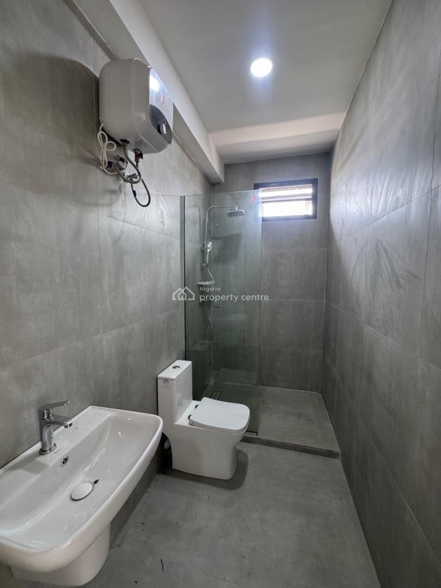 Beautiful Two (2) Bedroom Apartment, Lekki Phase 1, Lekki, Lagos, Flat / Apartment for Rent