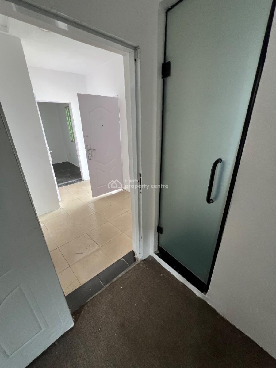 Clean and Portable Room and Palour Stand-alone Bq Available, Lekki Phase 1, Lekki, Lagos, Mini Flat (room and Parlour) for Rent