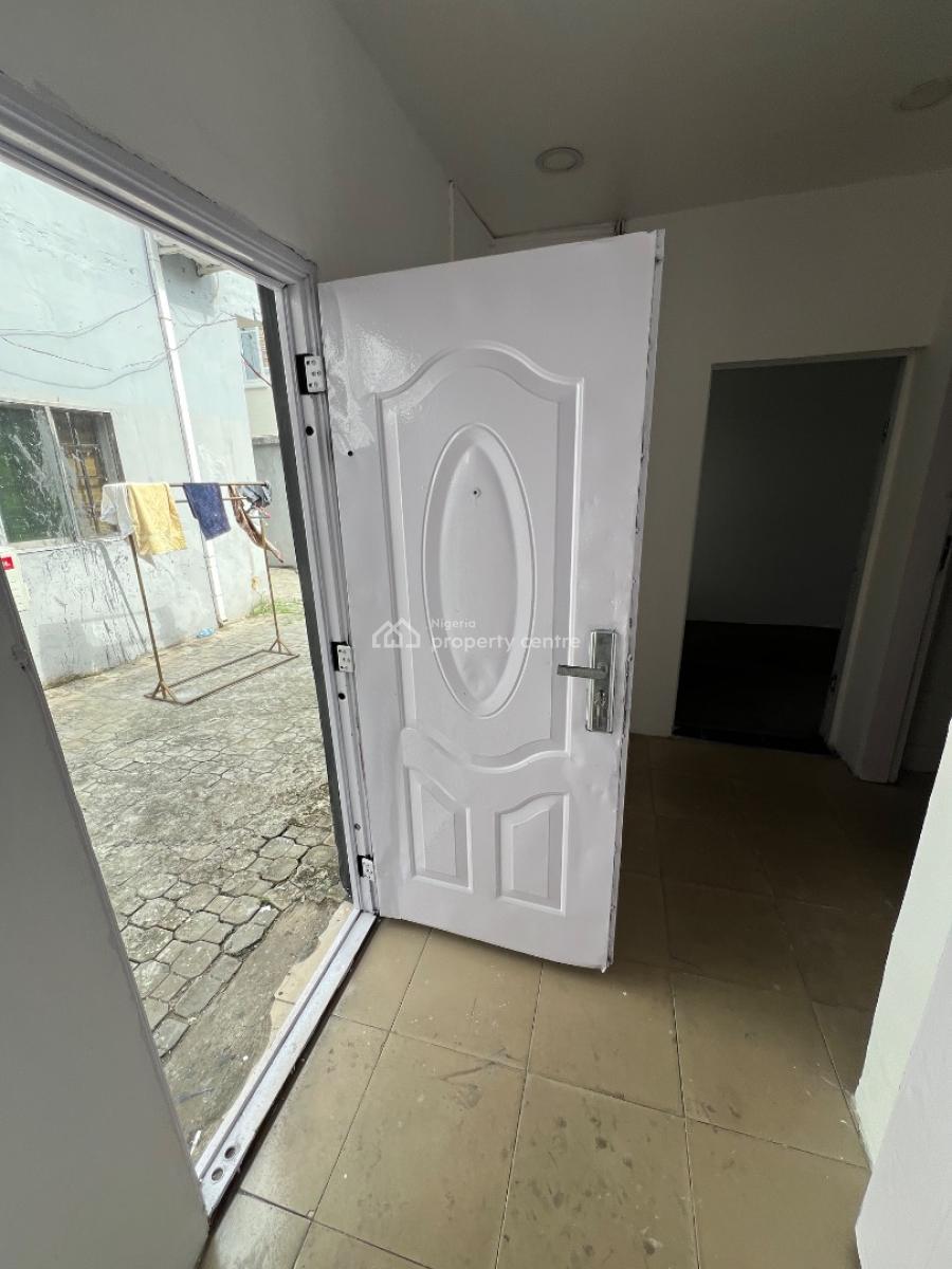 Clean and Portable Room and Palour Stand-alone Bq Available, Lekki Phase 1, Lekki, Lagos, Mini Flat (room and Parlour) for Rent