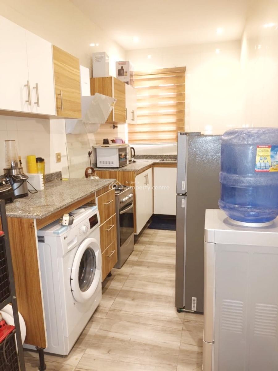 a Well Maintained Spacious 2 Bedroom Flat, Gra Phase 1, Magodo, Lagos, Flat / Apartment for Rent